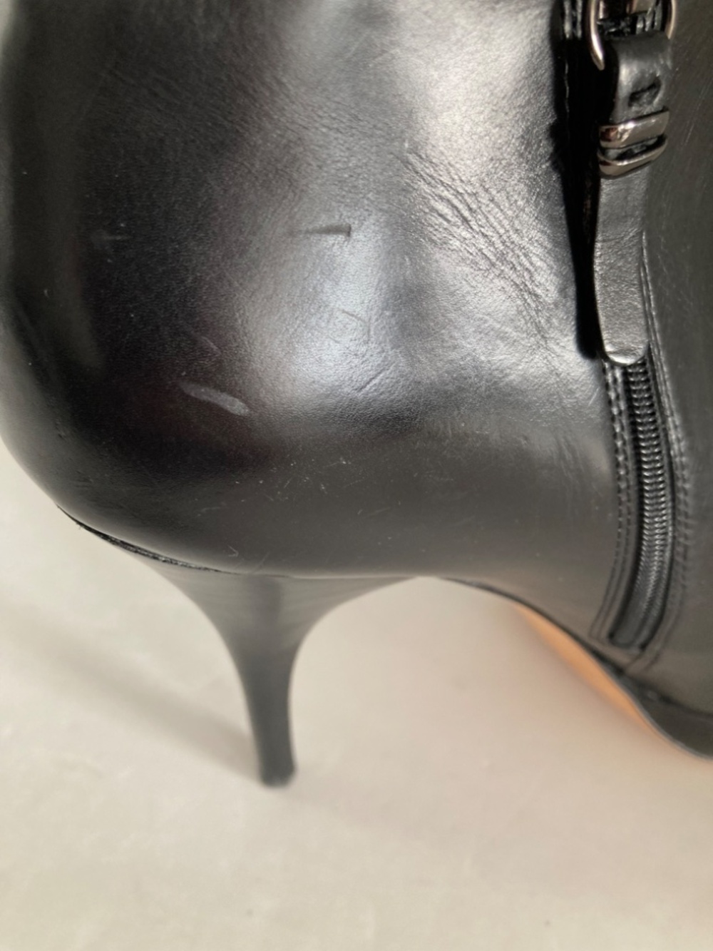 Via Spiga Platform Stiletto Heel Ankle Booties Black Leather Side Zip Women 9M - Picture 15 of 16